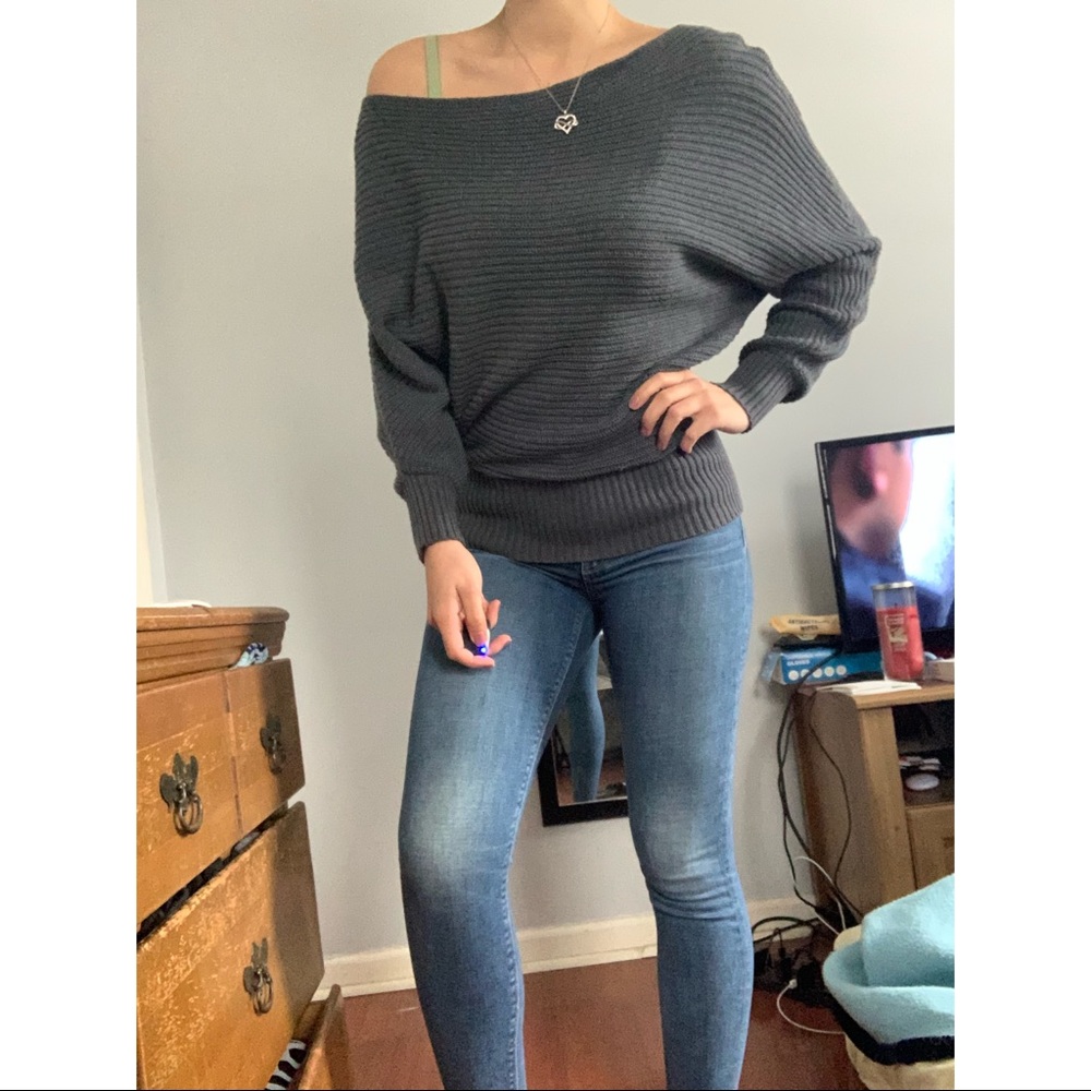 Lucky Brand off the shoulder sweater. Size small.
